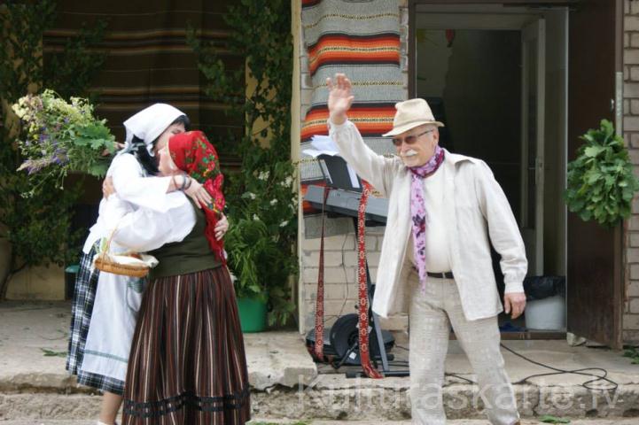 Tautiski un latviski jāņu dienu sagaidot, Daugmalē!